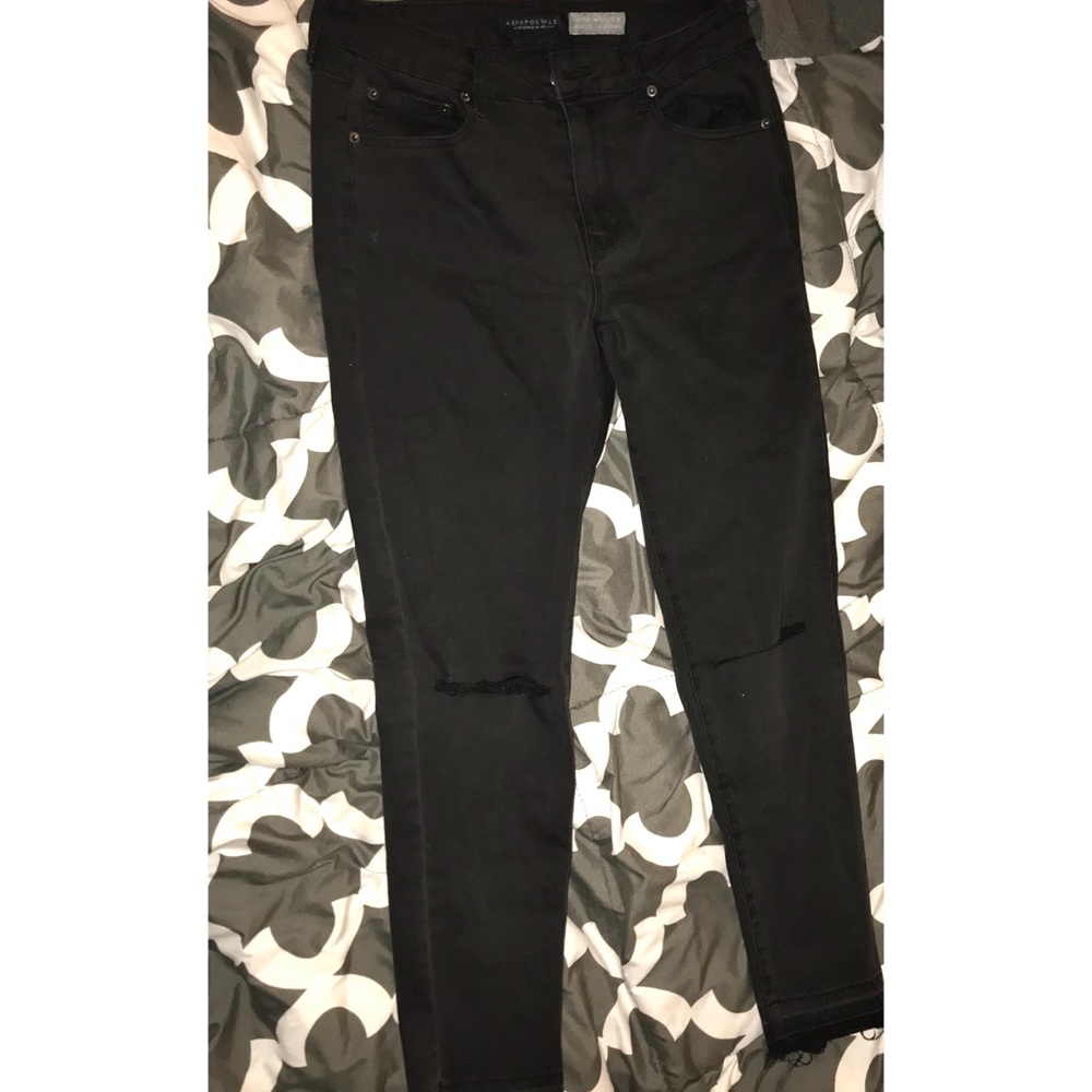 high waisted jeans!